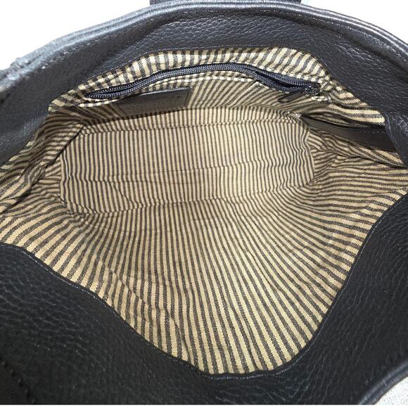 BRIGHTON WOMEN'S BLACK DANIA LEATHER HANDBAG HEART CHARM FLAP CLOSURE 14X11X5 - Picture 3 of 15